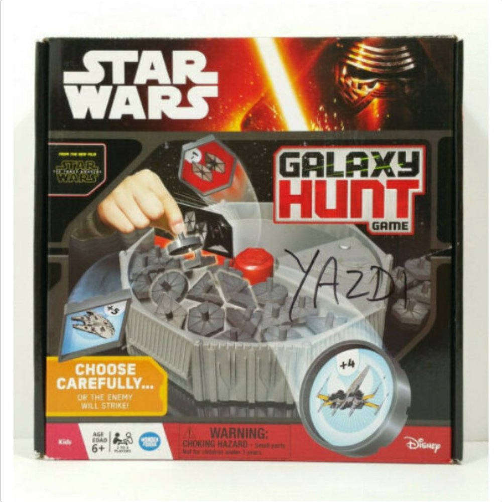 STAR WARS Galaxy Hunt Board Game 3039E2M